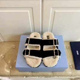 Picture of Prada Shoes _SKUPradasz35-40Y100218950